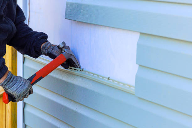 Reliable Emergency Siding Repair contractor in Washington, DC by Squared Siding